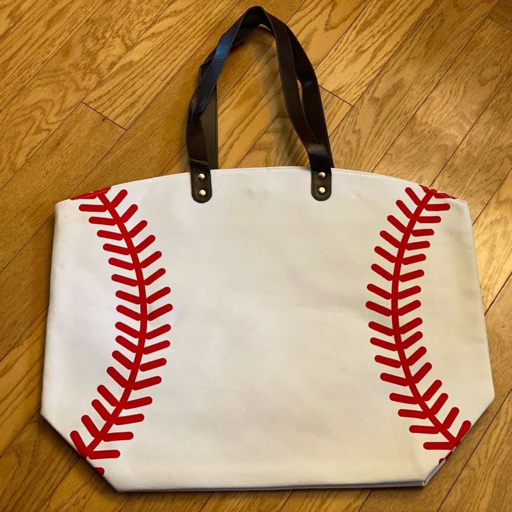 Baseball bag